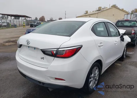 2018 Toyota Yaris Ia из США, поврежденный, VIN 3MYDLBYV0JY314731